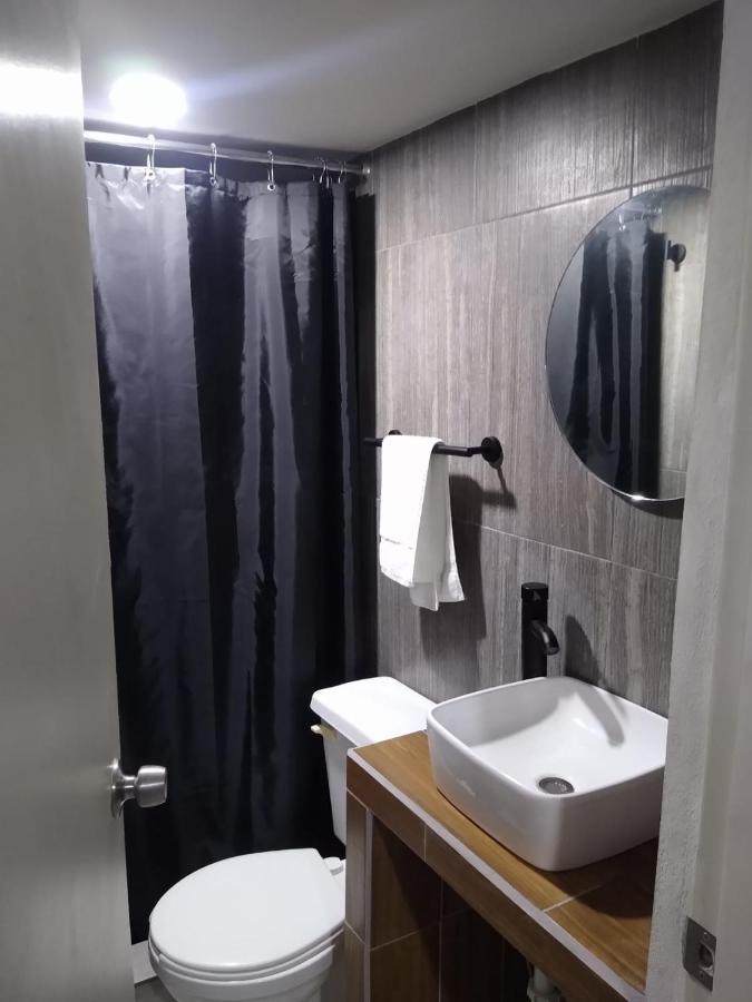 Apartamentos Ambassador 티후아나 외부 사진