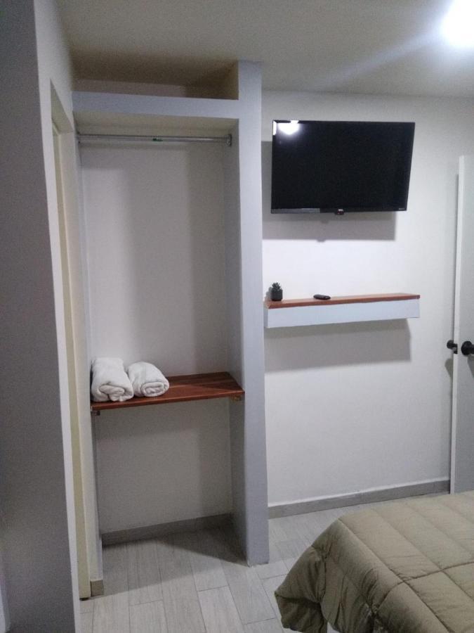 Apartamentos Ambassador 티후아나 외부 사진