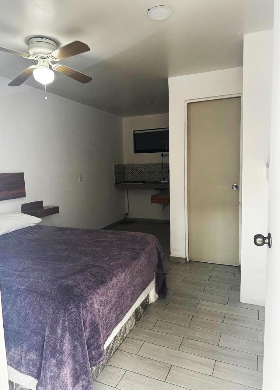 Apartamentos Ambassador 티후아나 외부 사진